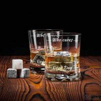 Set pentru iubitorii de whisky Froster cu cuburi răcoroase și inscripție pe pahare