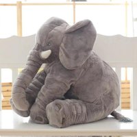 Elefant animal de companie cuddly