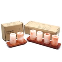 Set de 4 cupe de sare de Himalaya pe tava de servire