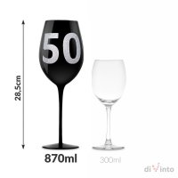 Pahar de vin imens pentru a 50-a aniversare