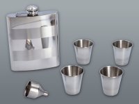 Set DESTILLATE sticla de stropit 540 ml + 4 pahare de 80 ml pentru shot-uri